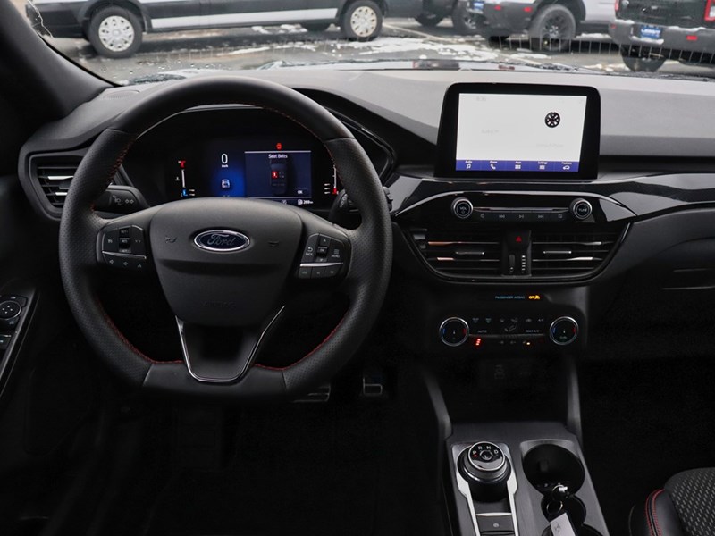 2024 Ford Escape ST-Line | AWD | 1.5L | HTD STR WHL | BLIS | LEDs