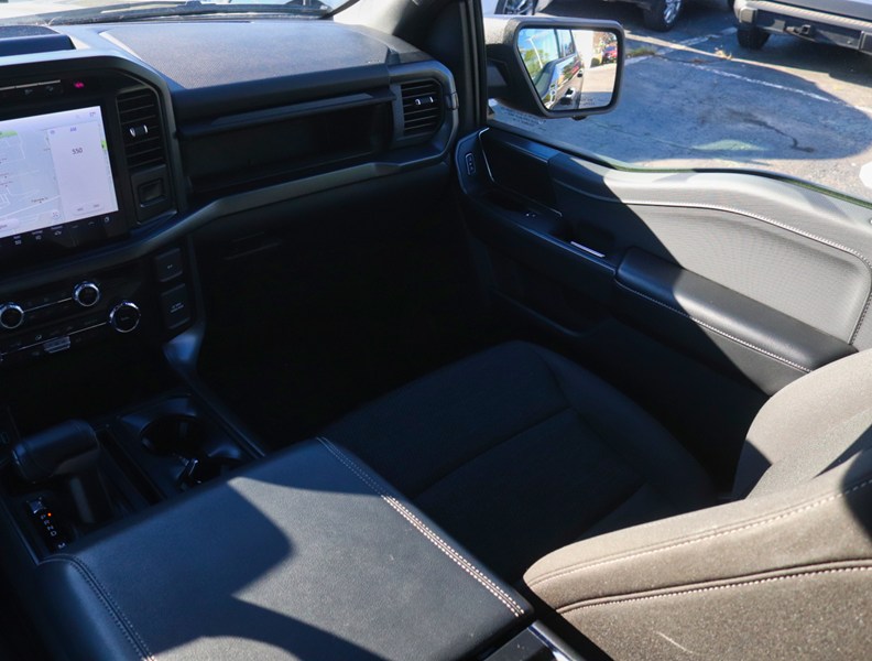 2024 Ford F-150 XLT | 4X4 | 3.5L | 302A | BLK PK PLS | FX4