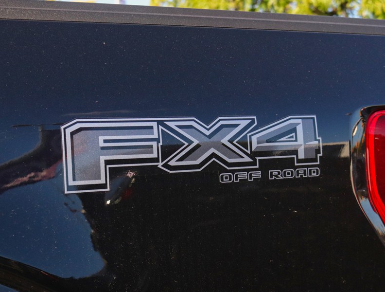 2024 Ford F-150 XLT | 4X4 | 3.5L | 302A | BLK PK PLS | FX4