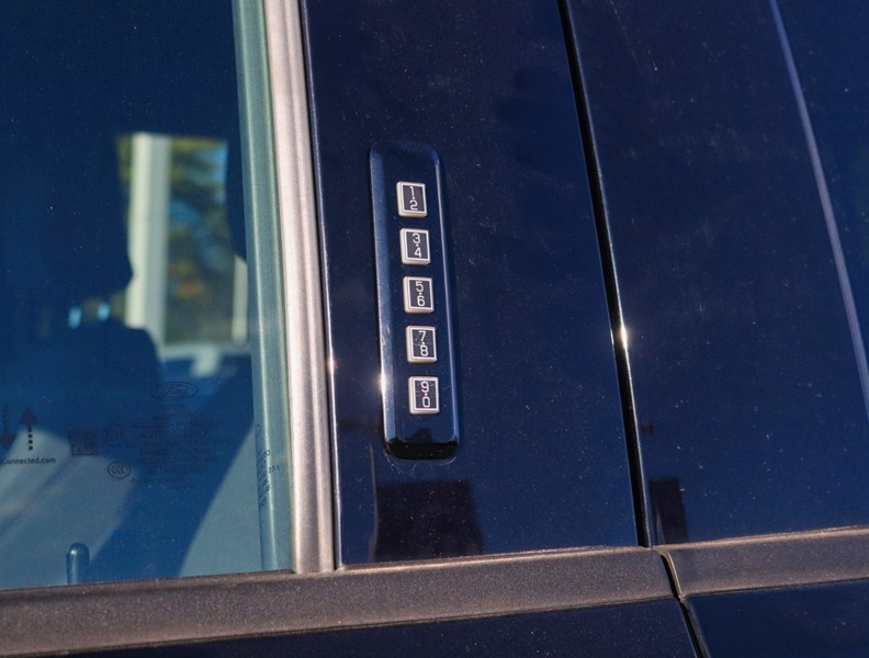 2024 Ford F-150 XLT | 4X4 | 3.5L | 302A | BLK PK PLS | FX4