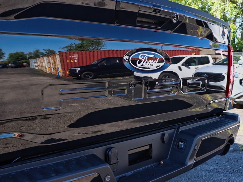 2025 Ford F-150 XLT | 4X4 | 2.7L | 303A | BLK PK PLS | ROOF | 20s