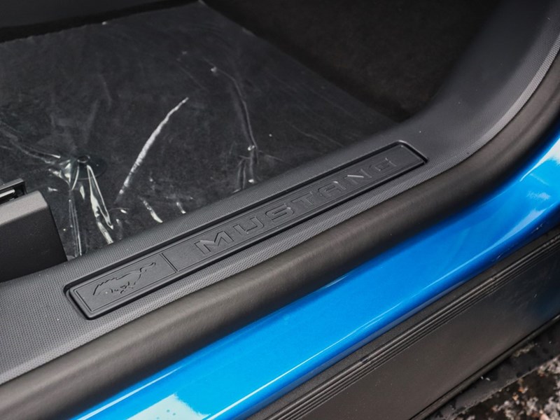 2025 Ford Mustang Mach-E Select | AWD | EXT BAT | COMF PKG | MB PWR CORD