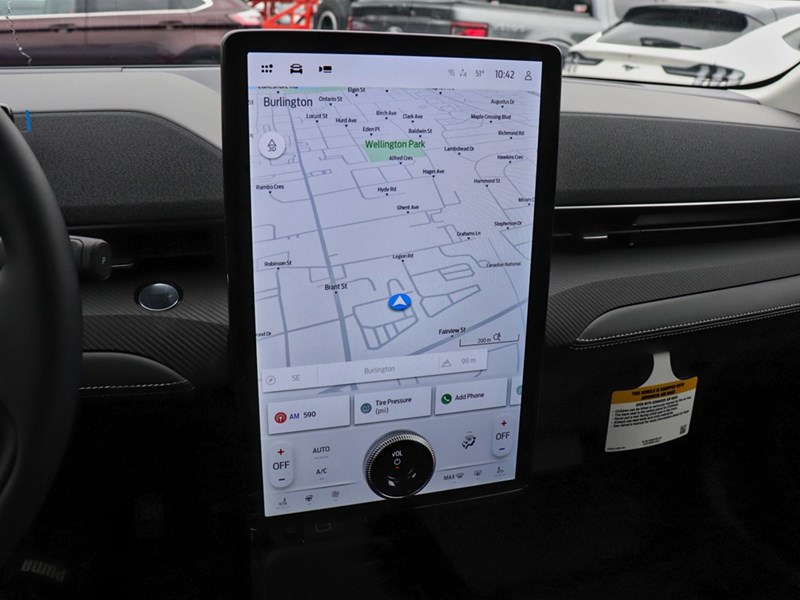 2025 Ford Mustang Mach-E Select | AWD | EXT BAT | COMF PKG | MB PWR CORD