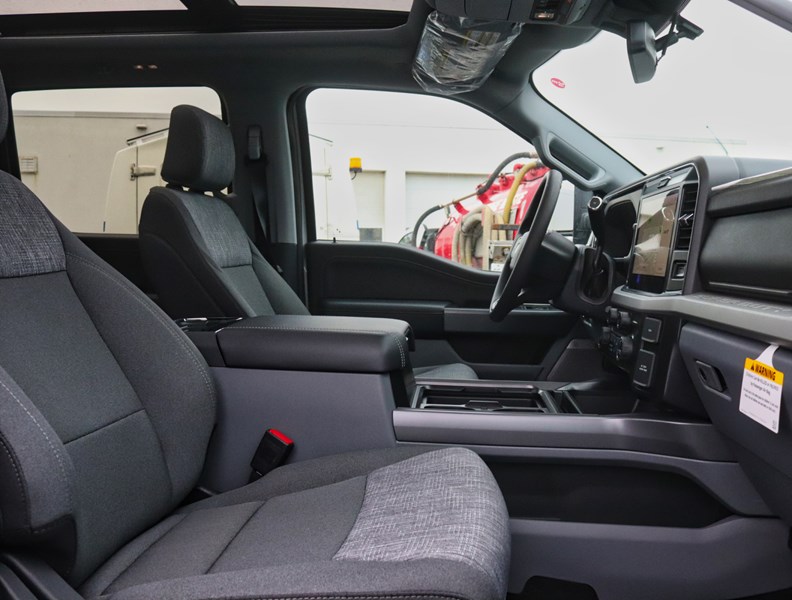 2026 Ford F-250 XLT | 4X4 | 6.7L | PREM PKG | ROOF | 5TH WHL