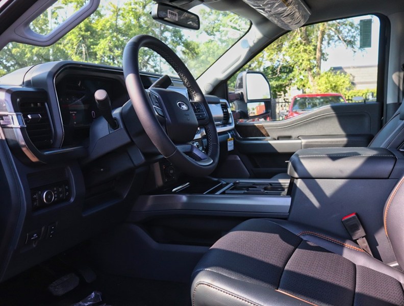 2026 Ford F-250 LARIAT | 4X4 | 6.7L | BLK PK | ROOF | 5th WHL