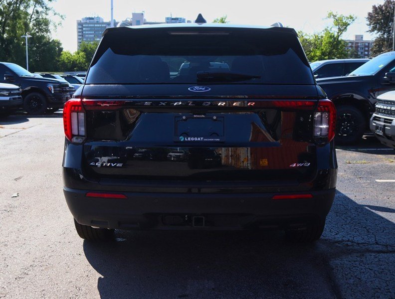 2026 Ford Explorer Active | 4WD