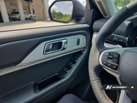 2026 Ford Explorer Active w/200A Pkg 4WD