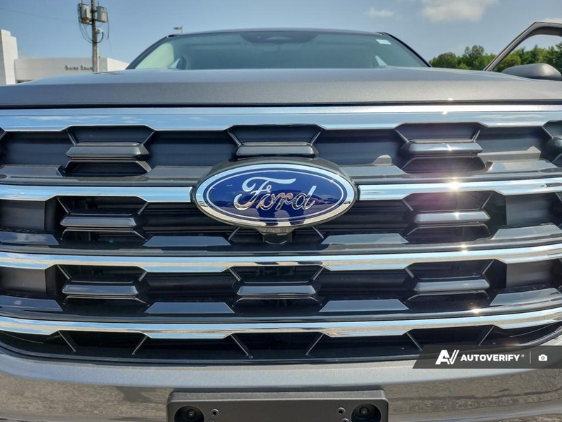 2026 Ford Explorer Active w/200A Pkg 4WD