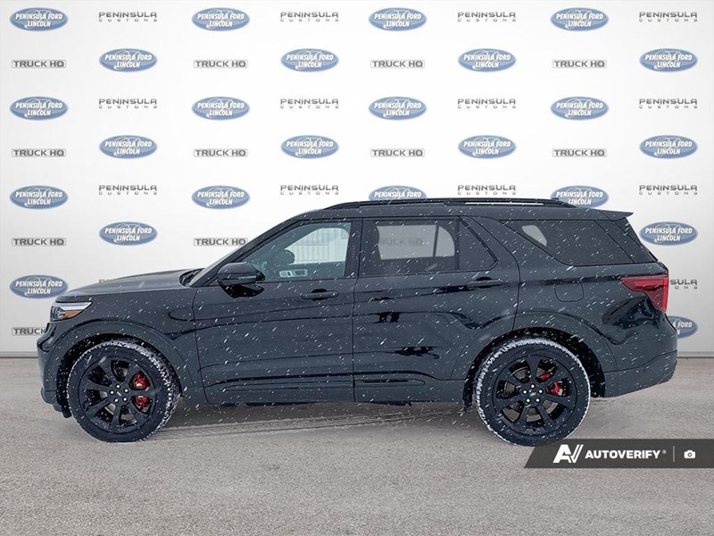 2023 Ford Explorer ST 4WD