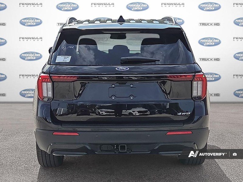 2026 Ford Explorer ST-Line 4WD