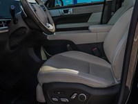 2024 Hyundai Santa Fe Ultimate Calligraphy AWD w/Beige Interior