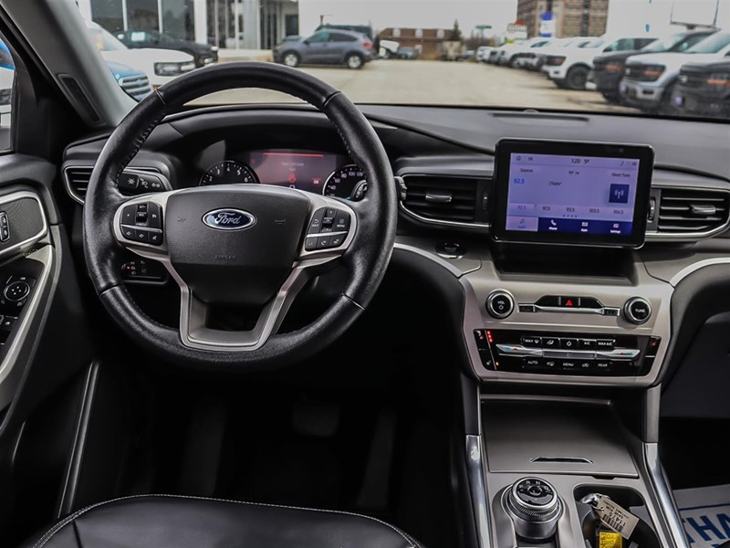 2022 Ford Explorer XLT 4WD