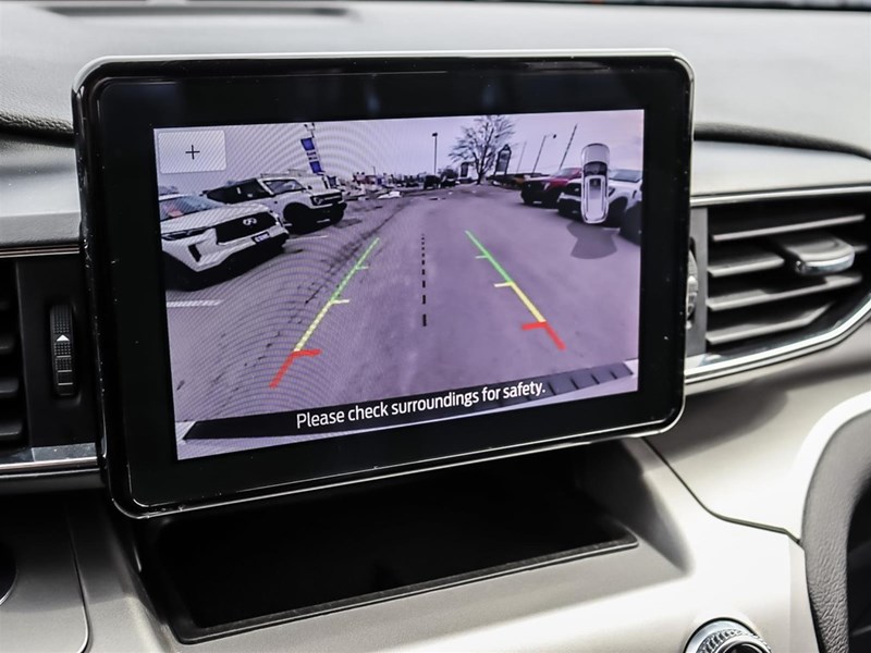 2022 Ford Explorer XLT 4WD