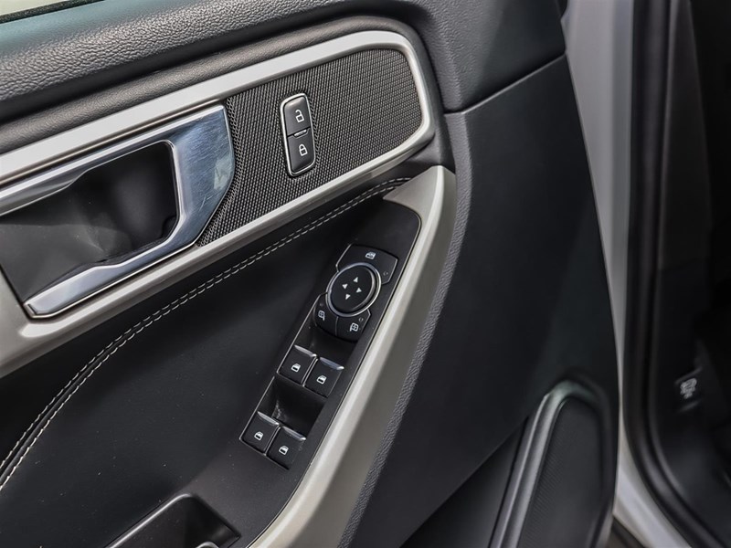 2022 Ford Explorer XLT 4WD