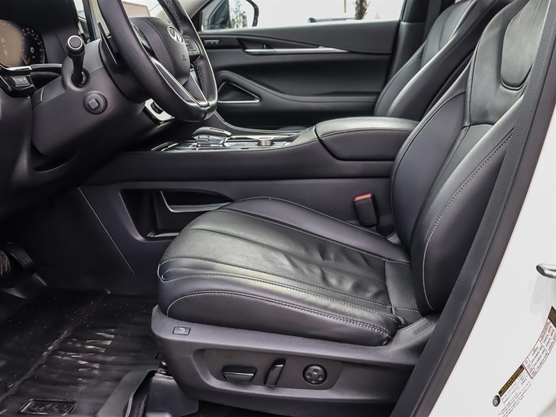 2023 INFINITI QX60 Sensory AWD