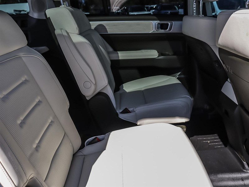 2024 Hyundai Santa Fe Ultimate Calligraphy AWD w/Beige Interior