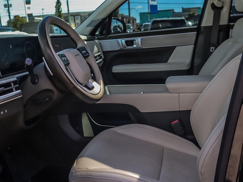 2024 Hyundai Santa Fe Ultimate Calligraphy AWD w/Beige Interior