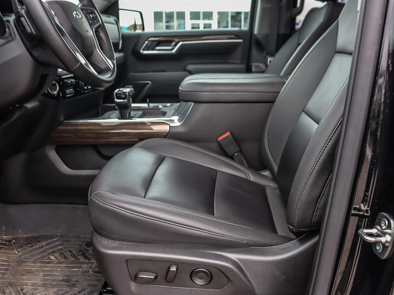 2025 Chevrolet Silverado 1500 4WD Crew Cab 147