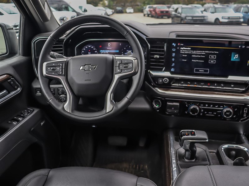 2025 Chevrolet Silverado 1500 4WD Crew Cab 147