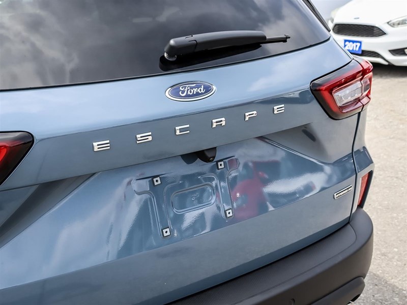 2025 Ford Escape ST-Line AWD HEV