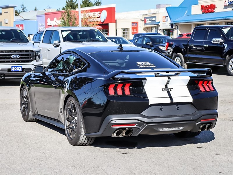 2025 Ford Mustang GT Premium Fastback