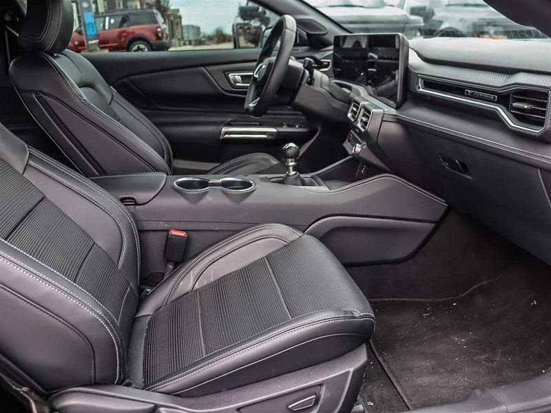 2025 Ford Mustang GT Premium Fastback