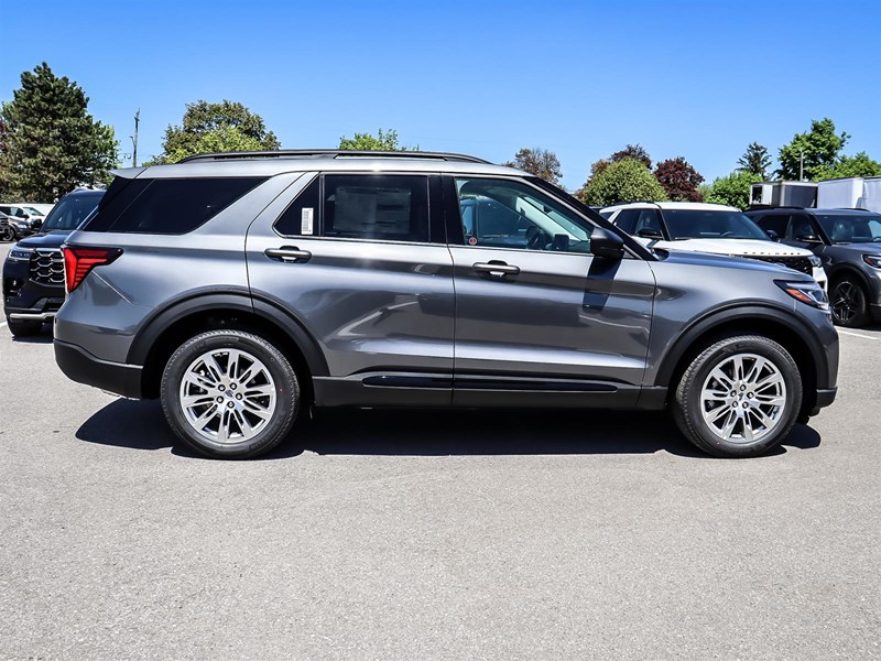 2026 Ford Explorer Active w/200A Pkg 4WD