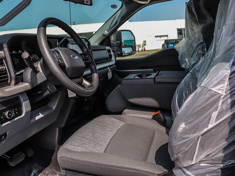 2026 Ford F-250 XLT 4WD Crew Cab 6.75' Box