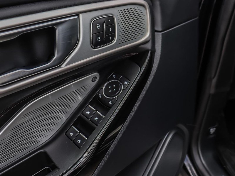 2021 Ford Explorer Platinum 4WD