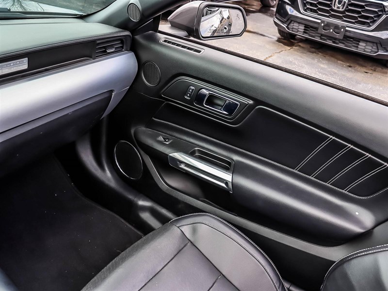 2017 Ford Mustang 2dr Conv EcoBoost Premium