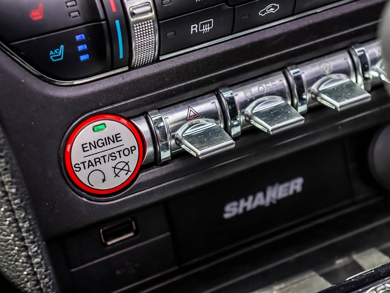 2017 Ford Mustang 2dr Conv EcoBoost Premium