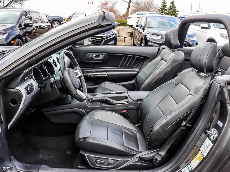 2017 Ford Mustang 2dr Conv EcoBoost Premium