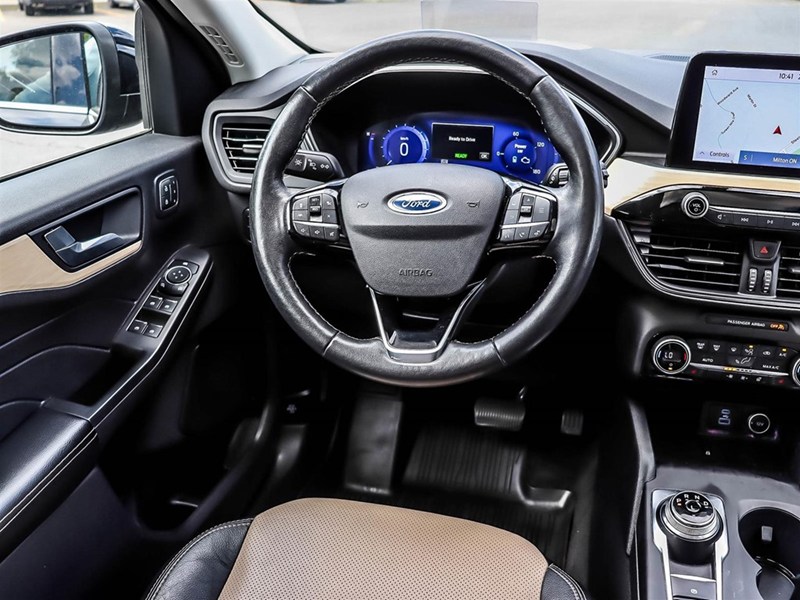 2021 Ford Escape Titanium Hybrid AWD