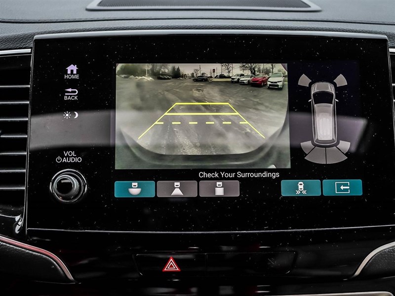 2021 Honda Pilot Touring 8-Passenger AWD