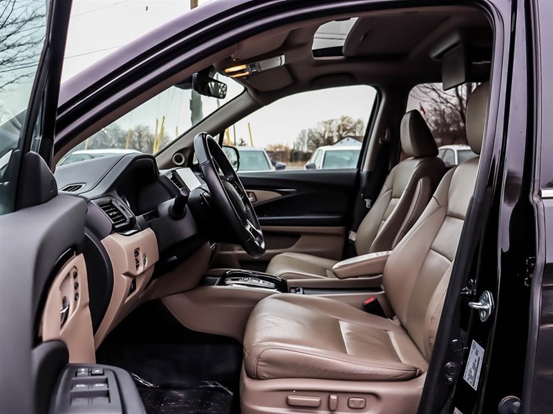 2021 Honda Pilot Touring 8-Passenger AWD