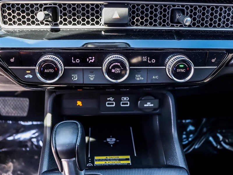 2023 Honda Civic Touring CVT