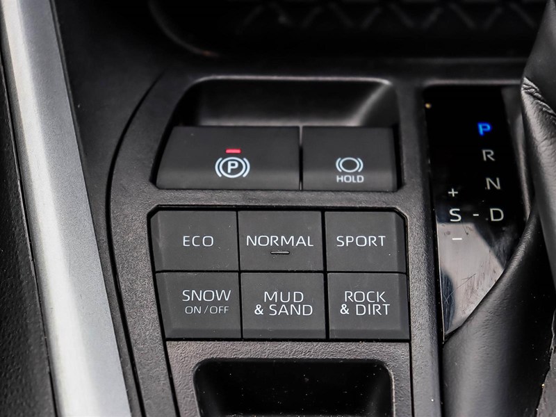 2025 Toyota RAV4 LE AWD