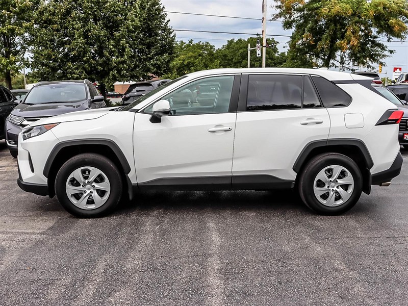 2025 Toyota RAV4 LE AWD