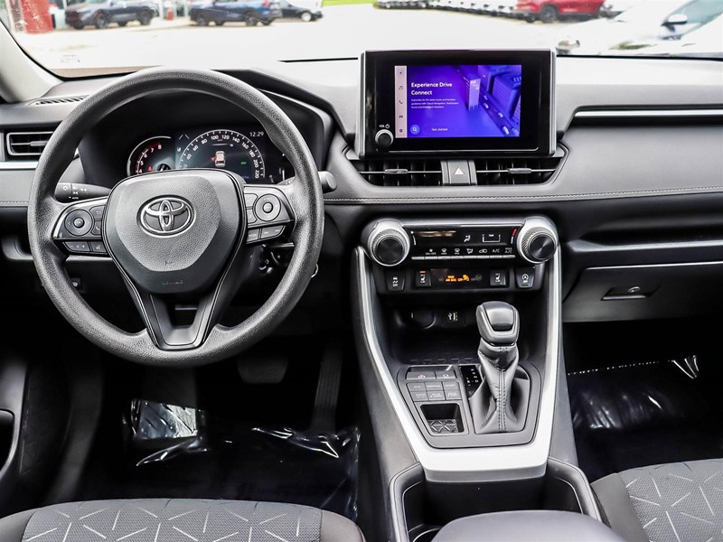 2025 Toyota RAV4 LE AWD