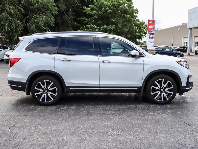 2022 Honda Pilot Touring 7-Passenger AWD