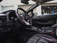 2018 Nissan LEAF SL Hatchback