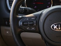 2020 Kia Sedona SX FWD