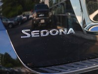 2020 Kia Sedona SX FWD
