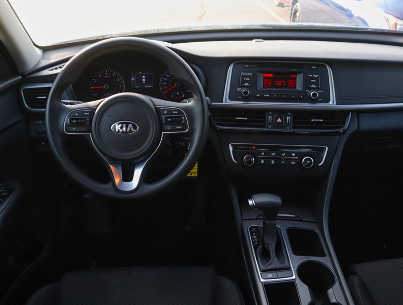 2016 Kia Optima 4dr Sdn LX