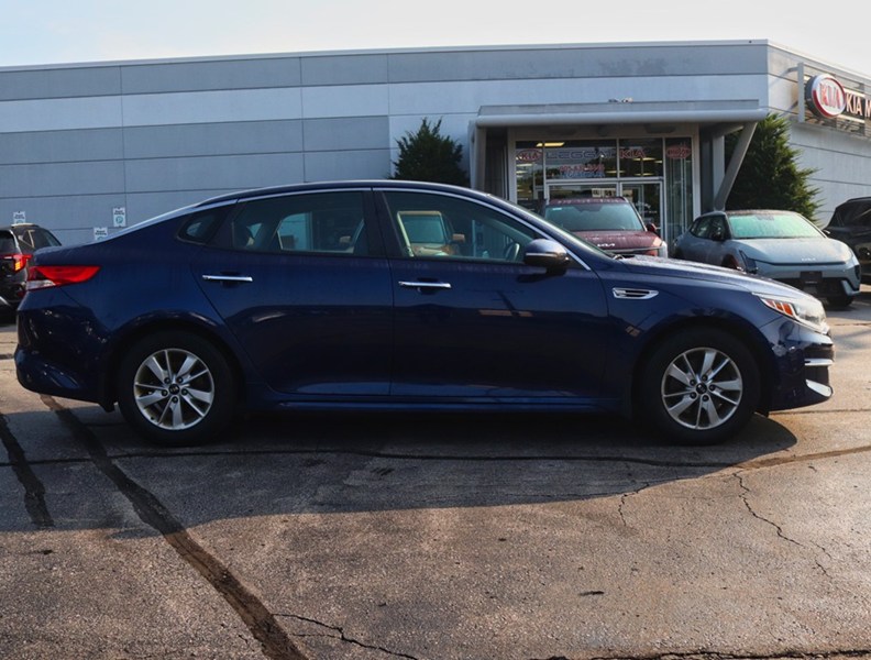 2016 Kia Optima 4dr Sdn LX