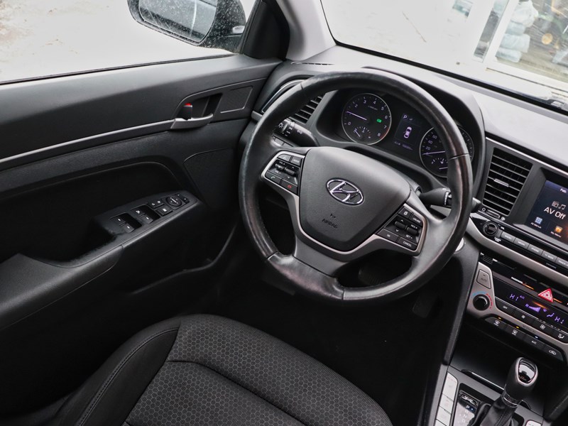 2017 Hyundai Elantra GLS | Heated Seats | Bluetooth | Smart Key