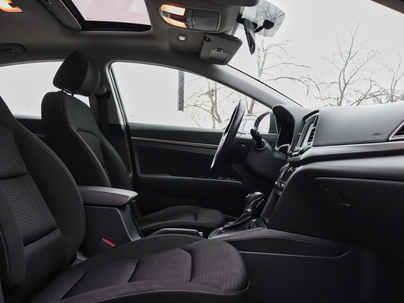 2017 Hyundai Elantra GLS | Heated Seats | Bluetooth | Smart Key