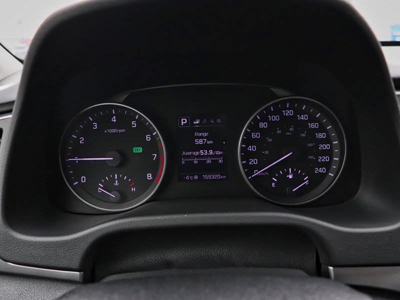 2017 Hyundai Elantra GLS | Heated Seats | Bluetooth | Smart Key