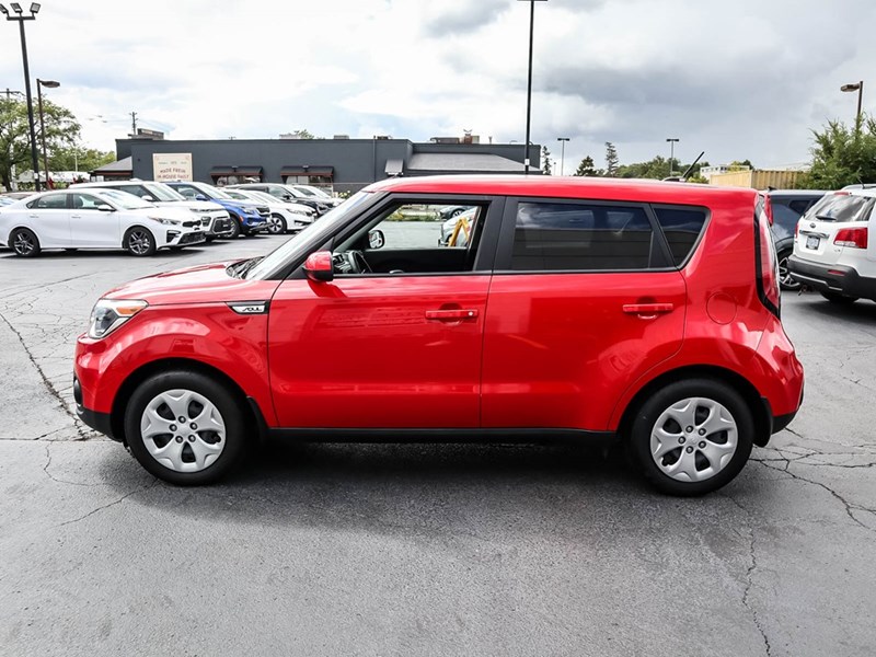 2018 Kia Soul LX | Bluetooth