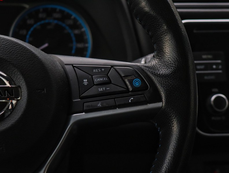 2018 Nissan LEAF SL Hatchback